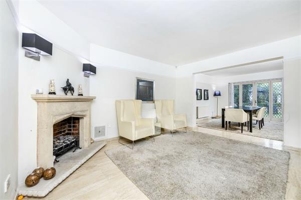Limes Avenue, Mill Hill, NW7